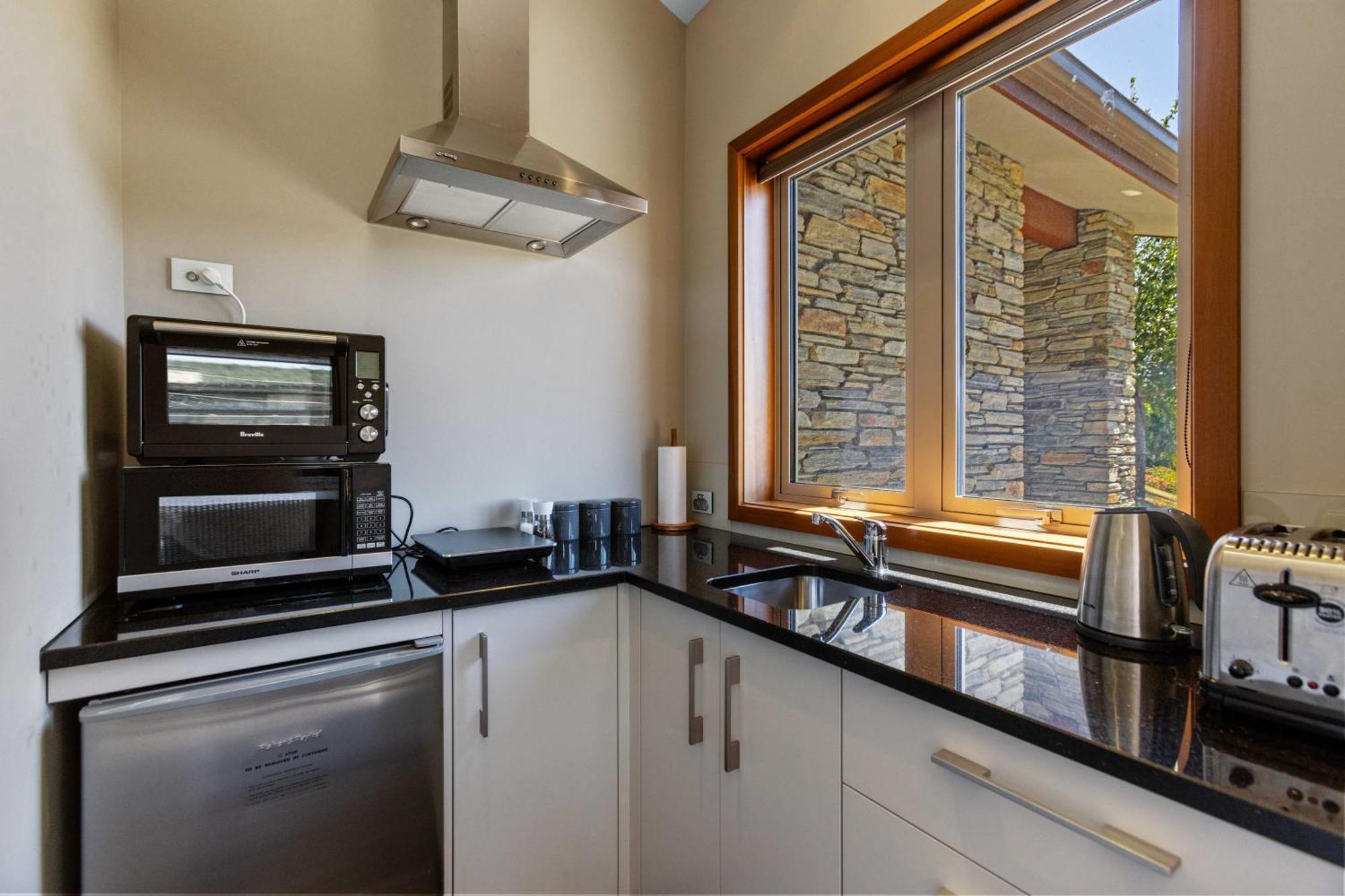 Studio Nestled In Ridgecrest Wanaka Esterno foto