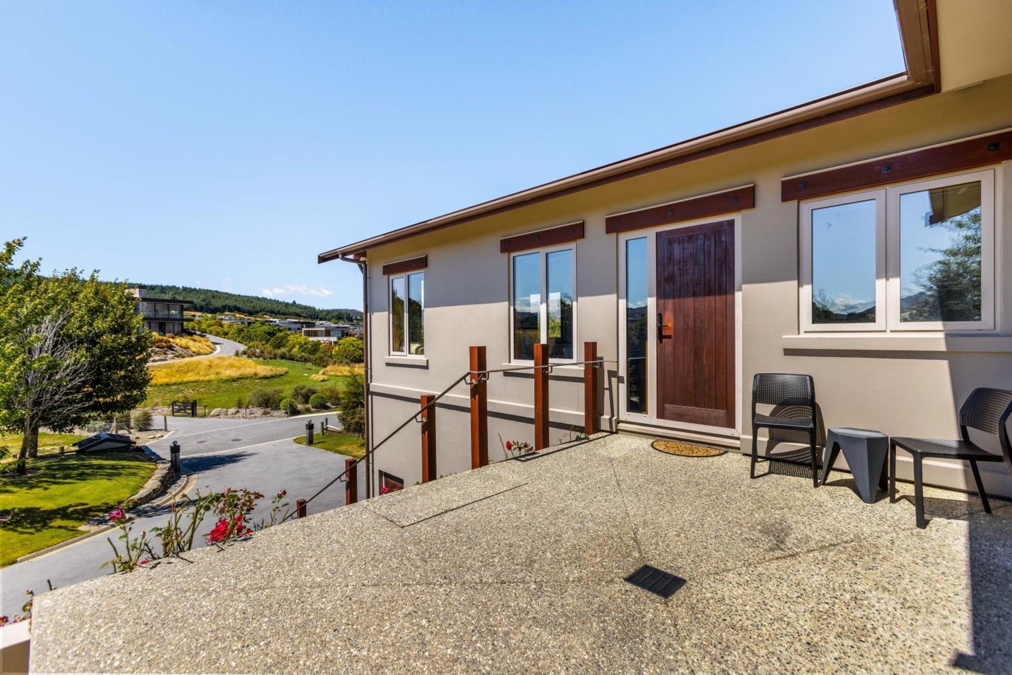 Studio Nestled In Ridgecrest Wanaka Esterno foto